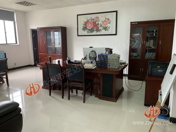 辦公區(qū)域內(nèi)景2 辦公區(qū)域內(nèi)景2